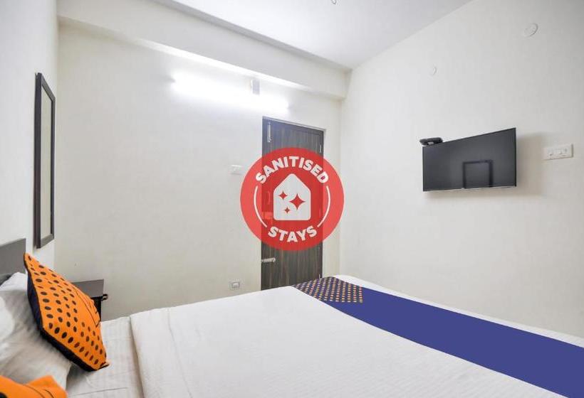 ホテル Spot On 77506 Sun Residency