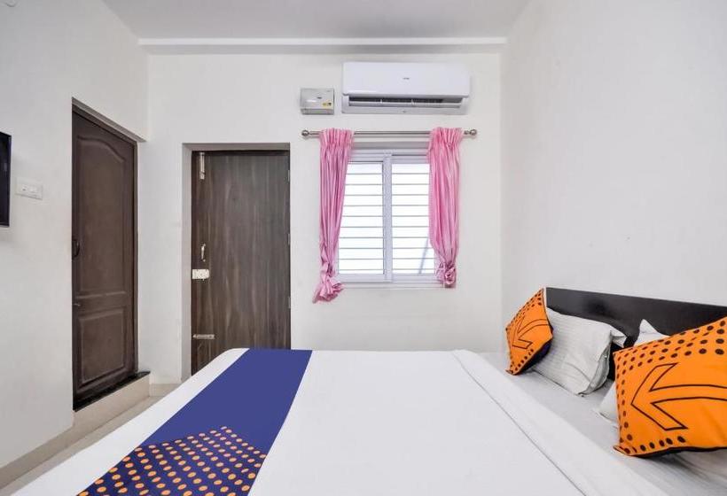 ホテル Spot On 77506 Sun Residency