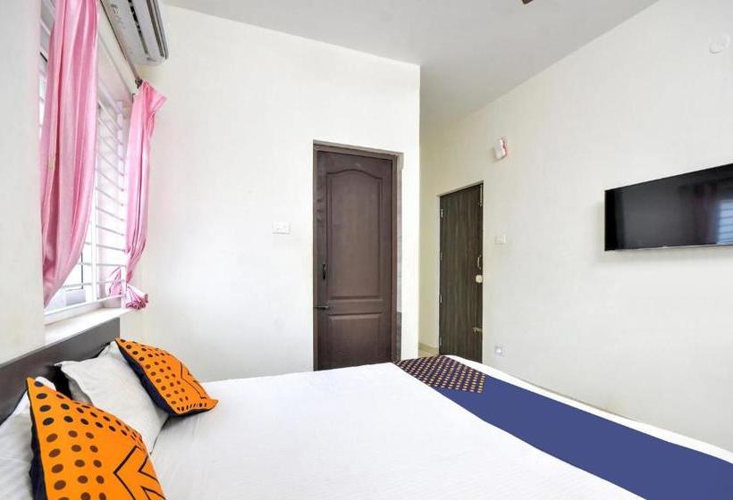 ホテル Spot On 77506 Sun Residency