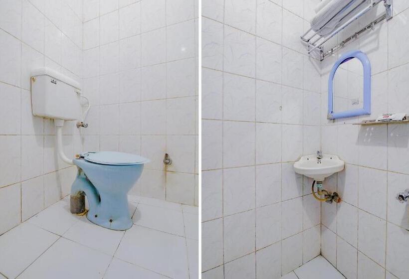 בית מלון כפרי Spot On Indirasagar Executive