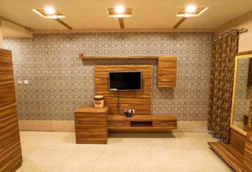 호텔 Sundaram 5 Minutes Distance From Dargah