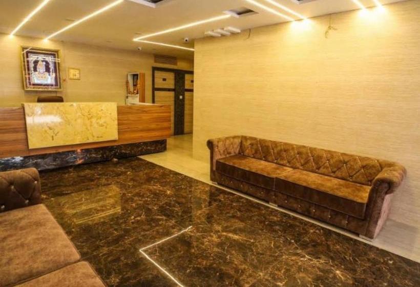 호텔 Sundaram 5 Minutes Distance From Dargah