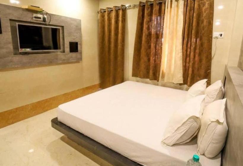 호텔 Sundaram 5 Minutes Distance From Dargah