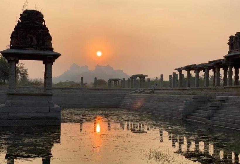 ペンション Hampi Nature Cottage