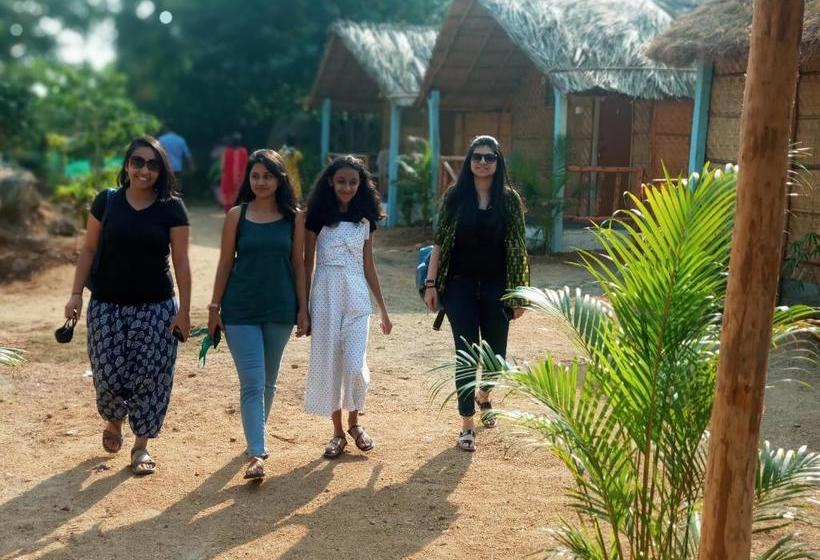 ペンション Hampi Nature Cottage