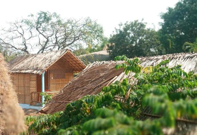 ペンション Hampi Nature Cottage