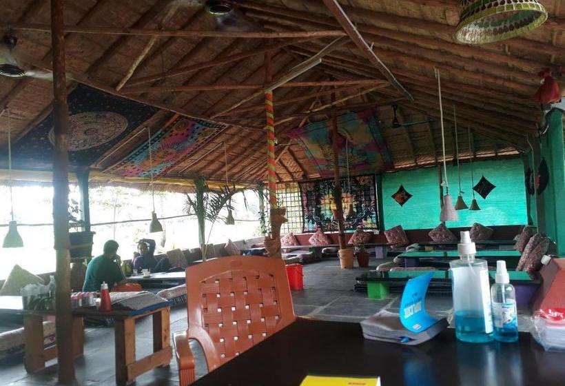 ペンション Hampi Nature Cottage