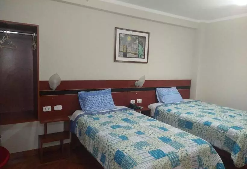 ペンション Hostal Real Cerrillos