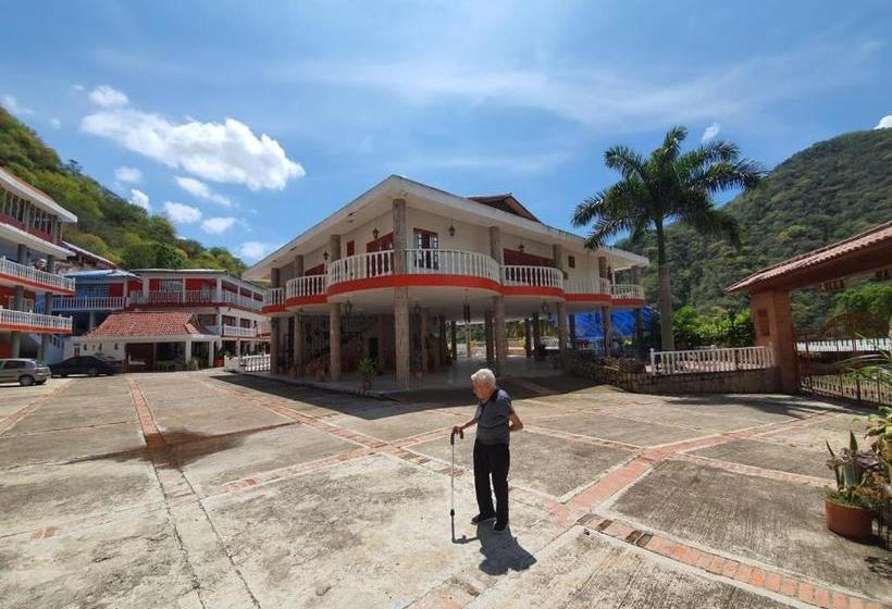 فندق Mirador De La Montaña