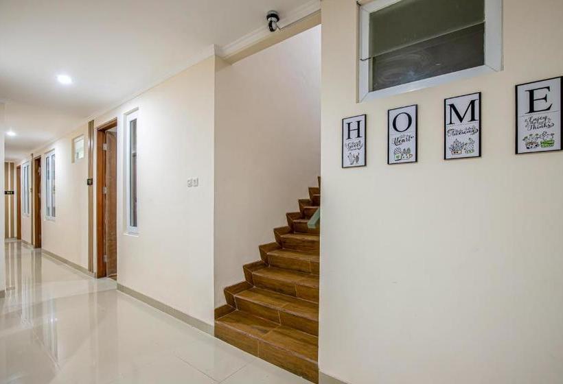 فندق Rumah Kubis Residence