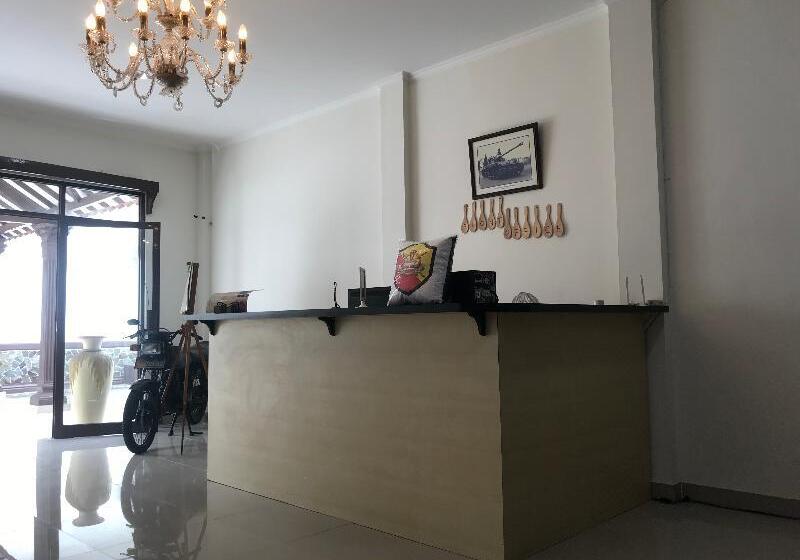 Hotel Oyo 90183 Mess Kavaleri Heritage