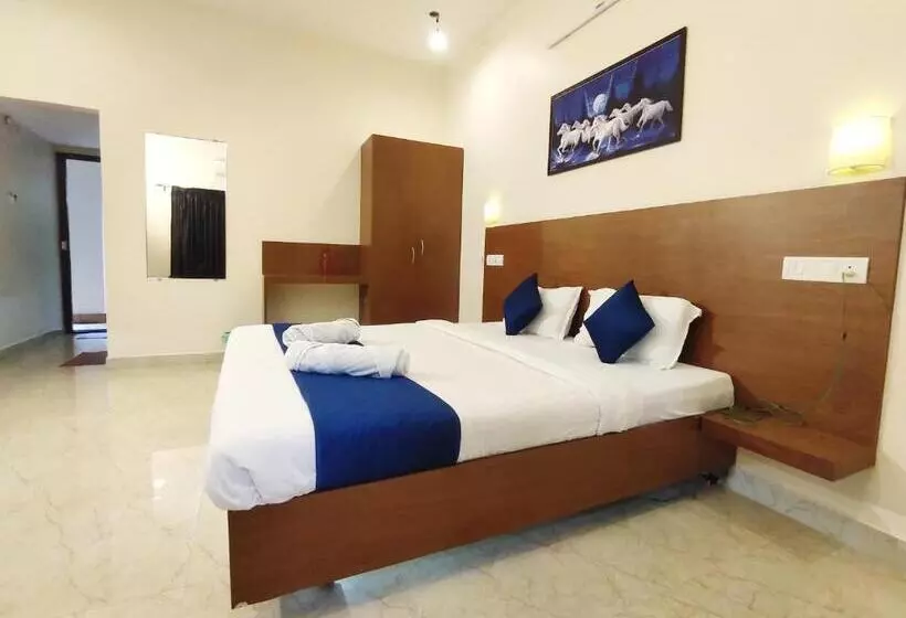 Hotelli Pv Resort   Auro Beach