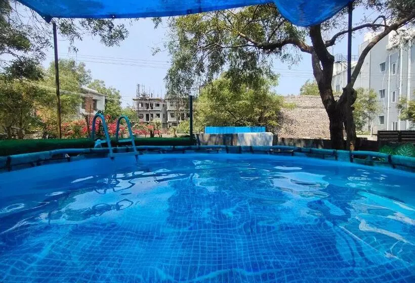 Hotelli Pv Resort   Auro Beach