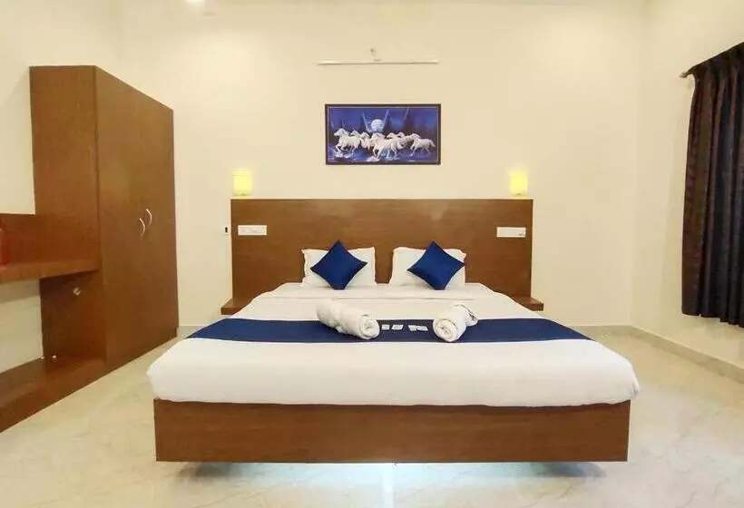 Hotelli Pv Resort   Auro Beach