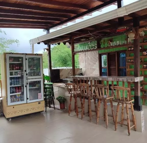 ペンション Hostal Los Wichos