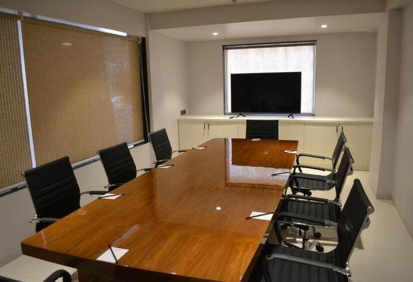 בית מלון כפרי Ginger Vishakhapatnam Gajuwaka