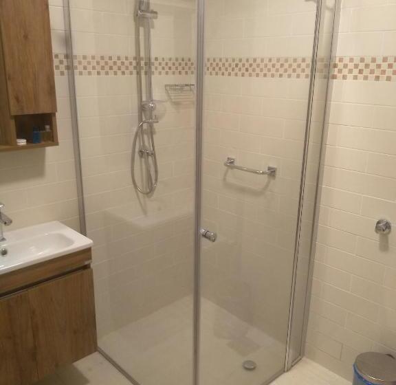 هتل Golden Airport