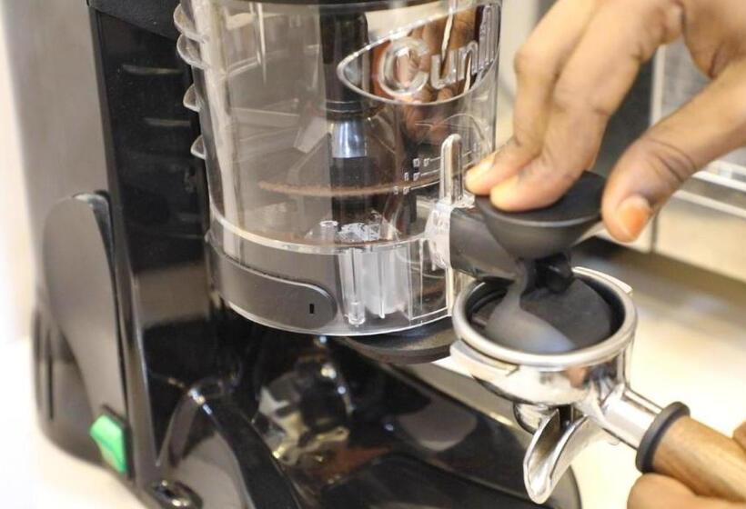 هتل Golden Airport