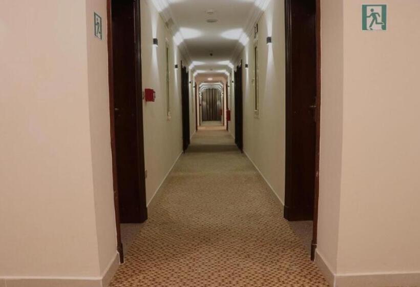 هتل Golden Airport