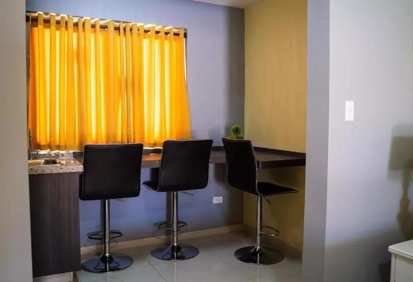 Hotelli Juanedu Suites