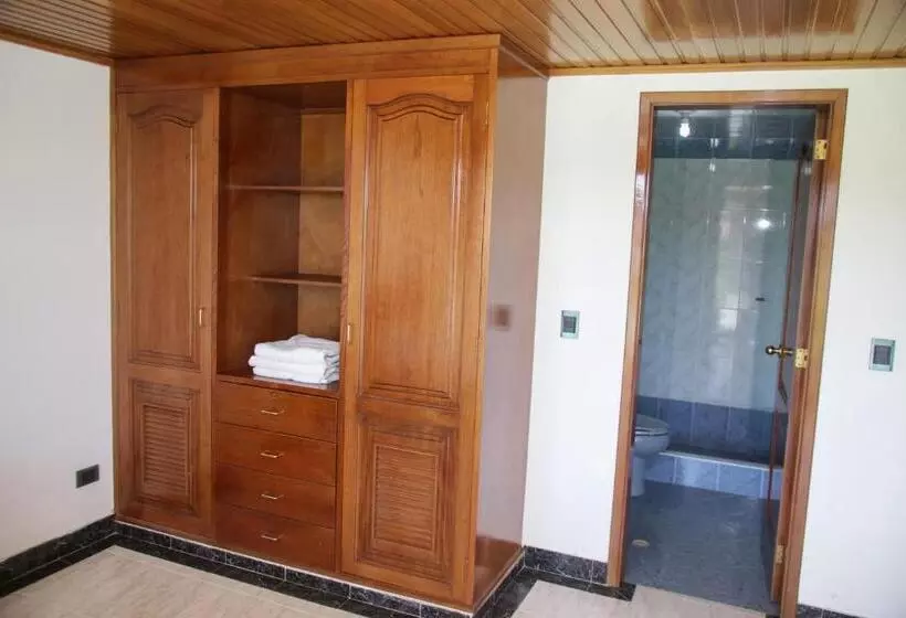 ホテル Lujosa Casa Quinta En Naturaleza Andina