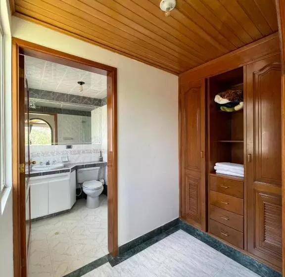 ホテル Lujosa Casa Quinta En Naturaleza Andina