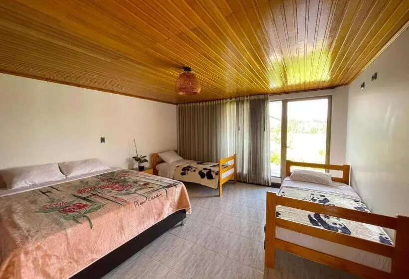 ホテル Lujosa Casa Quinta En Naturaleza Andina