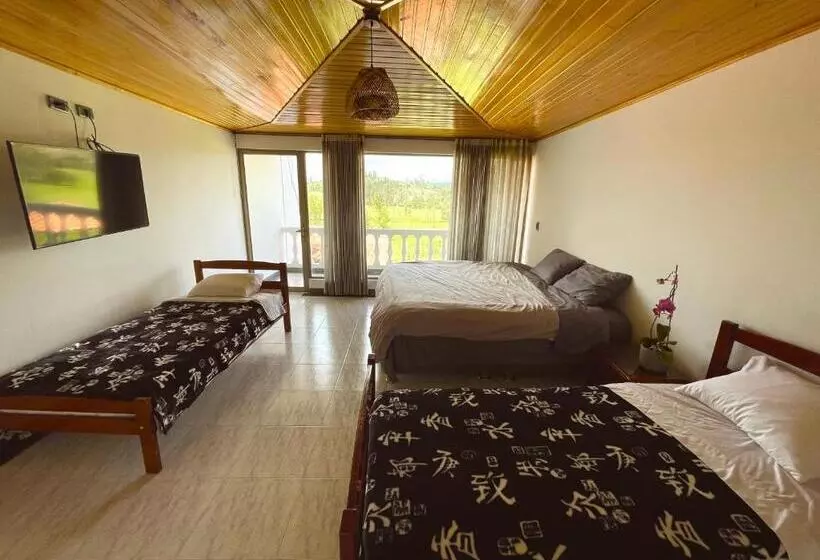 ホテル Lujosa Casa Quinta En Naturaleza Andina