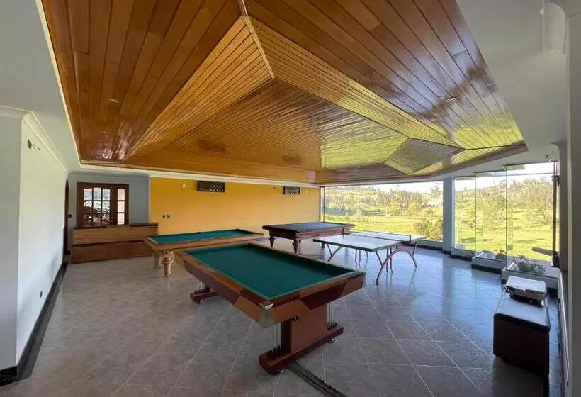 ホテル Lujosa Casa Quinta En Naturaleza Andina
