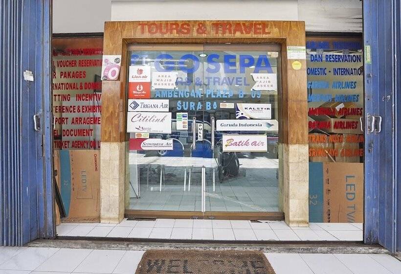 בית מלון כפרי Spot On 90147 Gosepa Ambengan Plaza