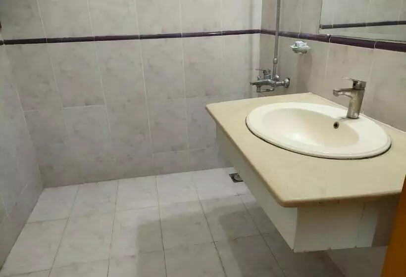 هتل Yasin Holiday