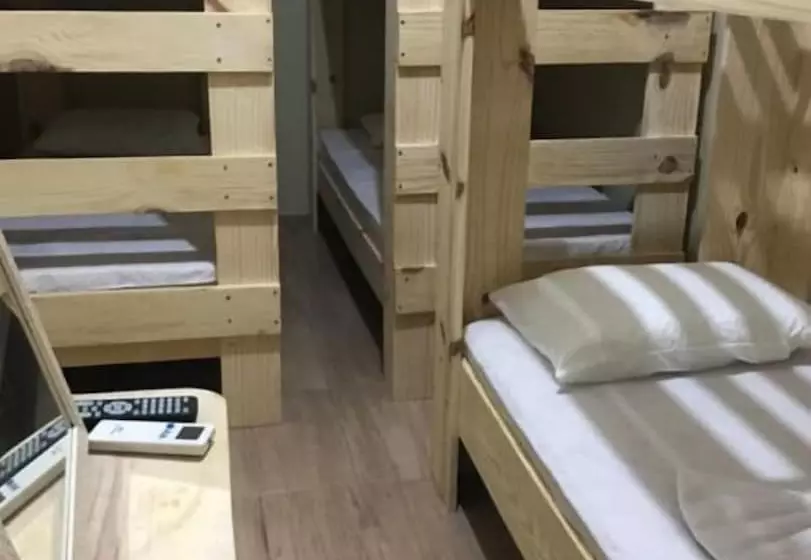 Pensão Pousada Aguia Da Vila