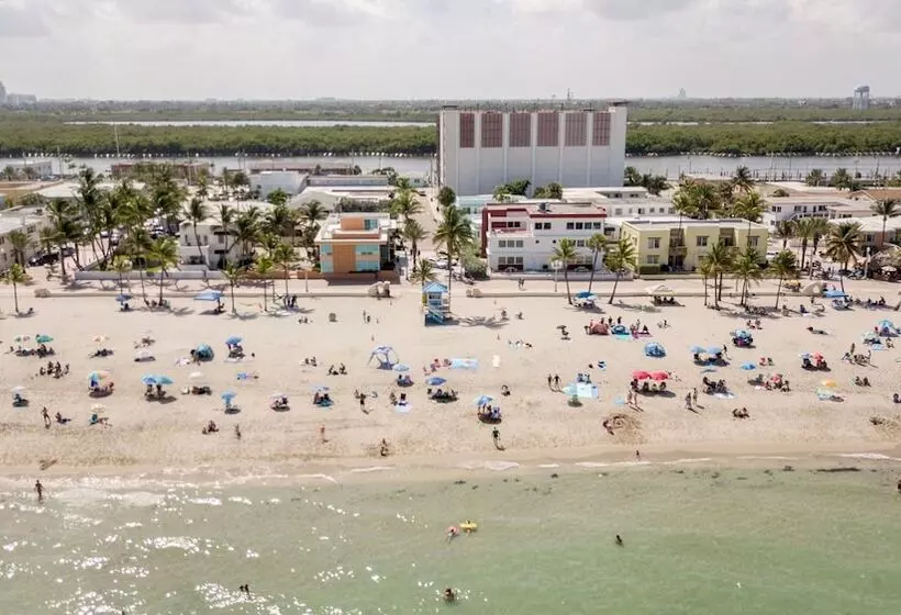 The Marlin Beachside