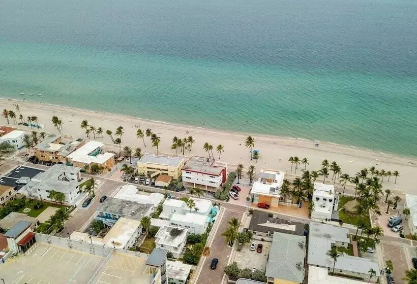 The Marlin Beachside