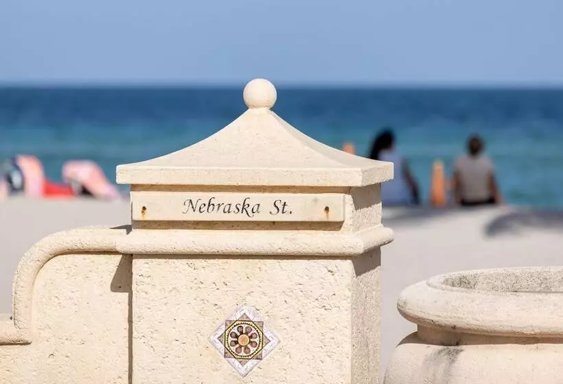 The Marlin Beachside