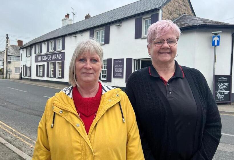 مبيت وإفطار The Kings Arms Inn