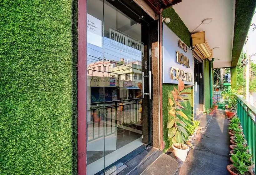 Fabhotel Royal Crystal