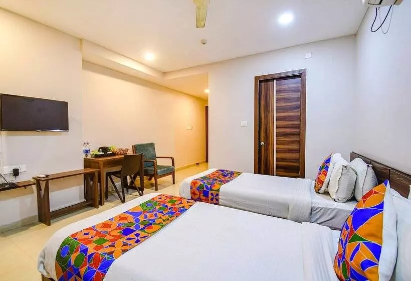 Fabhotel Royal Crystal