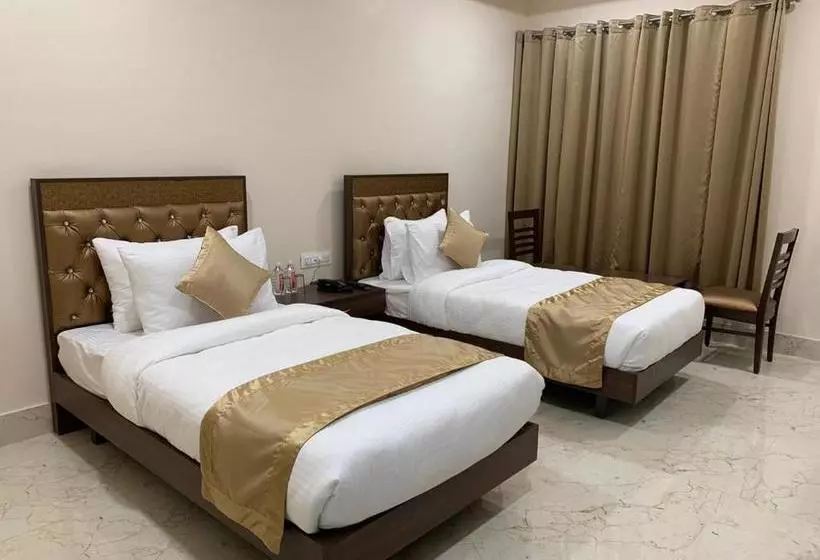 Crimson Hotel & Banquets