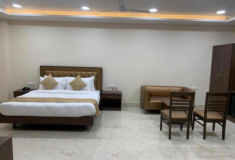 Crimson Hotel & Banquets