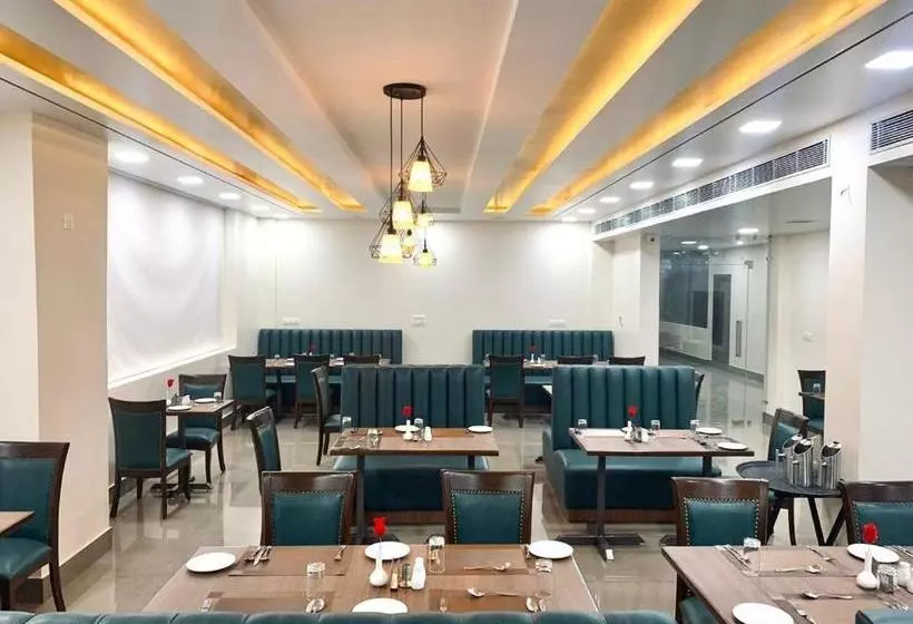 Crimson Hotel & Banquets