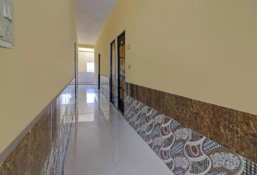 ホテル Oyo 76879  Sudama Dham Inn
