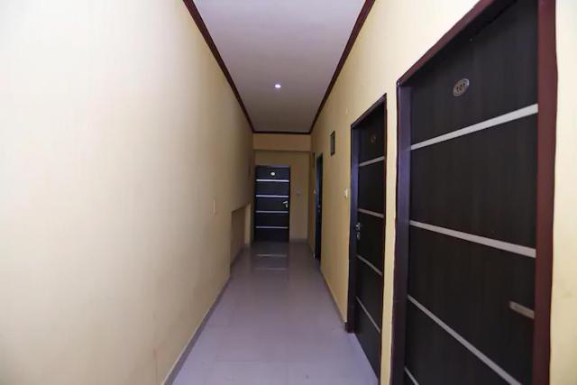 호텔 Vaccinated Staff Spot On 76940 Sri Annapoorneshwari Residency Boarding & Lodging