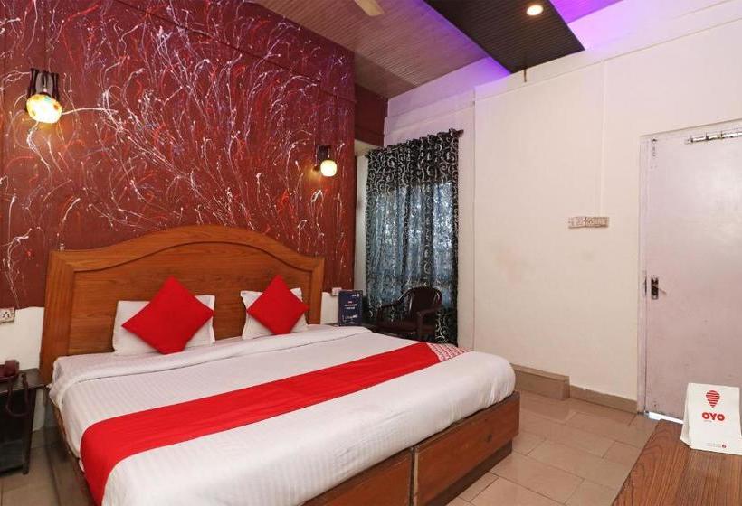 호텔 Vaccinated Staff Spot On 76940 Sri Annapoorneshwari Residency Boarding & Lodging