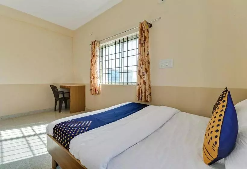 ホテル Vaccinated Staff Spot On 76940 Sri Annapoorneshwari Residency Boarding & Lodging
