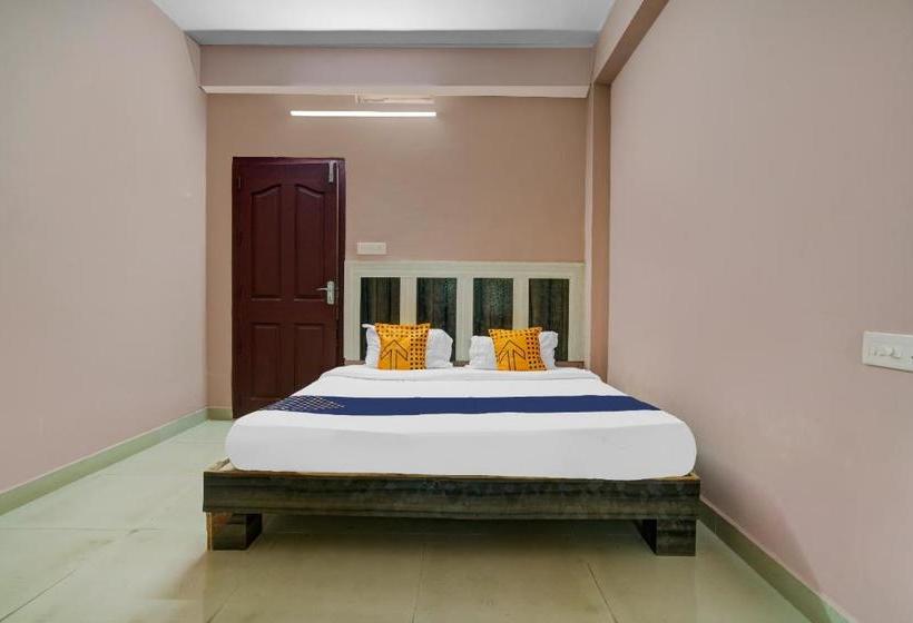 Hotel Vaccinated Staff Spot On 77127 Aysha Arcade