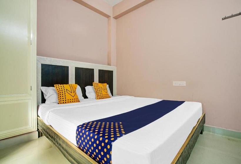 Hotel Vaccinated Staff Spot On 77127 Aysha Arcade