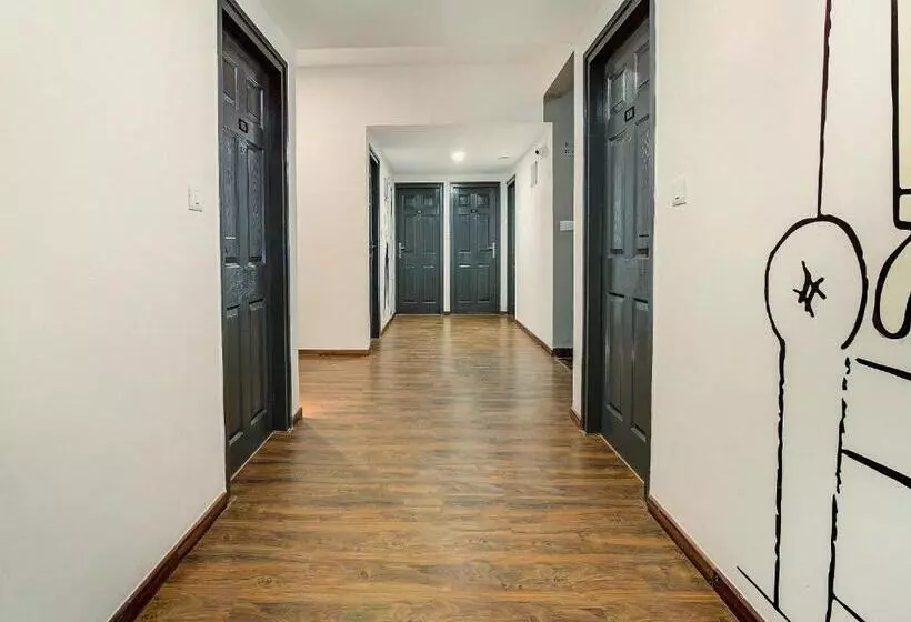 ホテル Super Townhouse Mumfordganj High Court Prayagraj