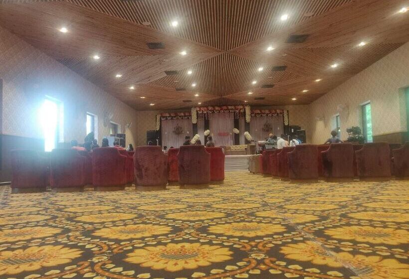 渡假胜地 The Pench International