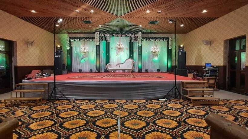 渡假胜地 The Pench International